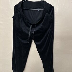 Anybody Medium Black Velour Banded Bottom Cropped Joggers Pants‎
